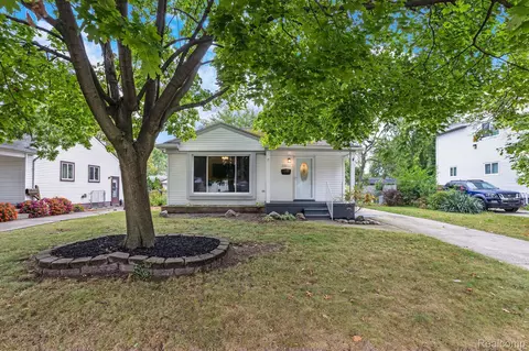 26057 Osmun St, Madison Heights, MI 48071