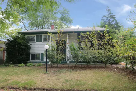 6212 Fleming Rd, Flint, MI 48504