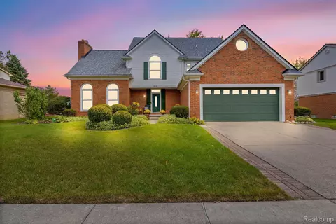 6986 Weathersfield Way, Canton, MI 48187