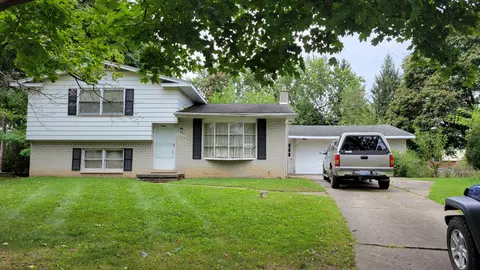 4346 Captains Ln, Flint, MI 48507