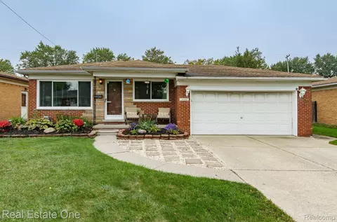 24743 Audrey Ave, Warren, MI 48091