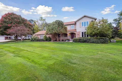 1198 Hickory Hill Dr, Rochester Hills, MI 48309