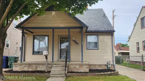 812 Garfield Ave, Lincoln Park, MI 48146