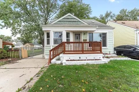 4164 Hubbard Ave, Lincoln Park, MI 48146