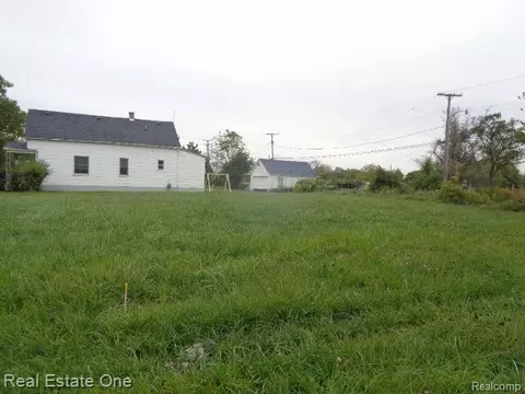 11719 Gable St, Hamtramck, MI 48212 photo 4