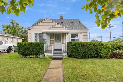 12545 Longtin St, Southgate, MI 48195