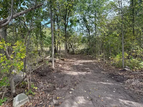 C Denton Hill Rd, Tyrone, MI 48430