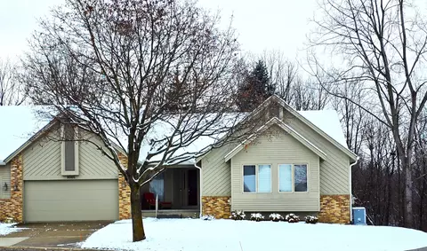 8085 Sawgrass Trl, Grand Blanc, MI 48439