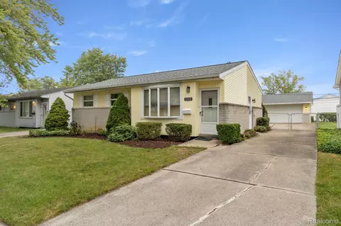 1265 Woodbourne St, Westland, MI 48186
