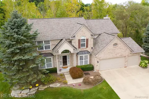1057 Birchway, South Lyon, MI 48178