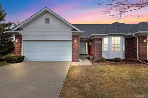 44572 Mathison Dr, Sterling Heights, MI 48314