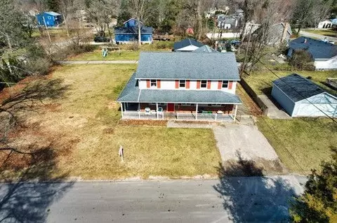 1030 Wakito St, Wolverine Lake, MI 48390