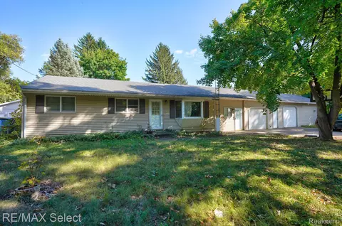 3218 N Averill Ave, Flint, MI 48506