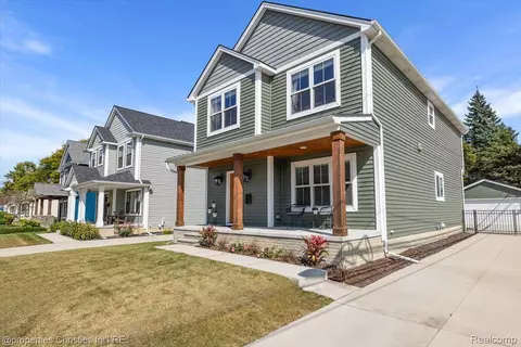 1760 Royal Ave, Berkley, MI 48072