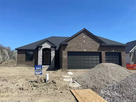 67850 Madeline St, Richmond, MI 48062