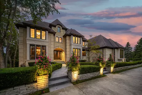 47605 Bellagio Dr, Northville, MI 48167