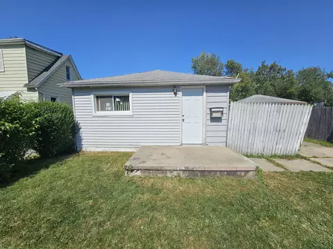 7083 Victory Ave, Warren, MI 48091