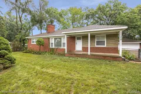 35259 Cady St, Westland, MI 48186