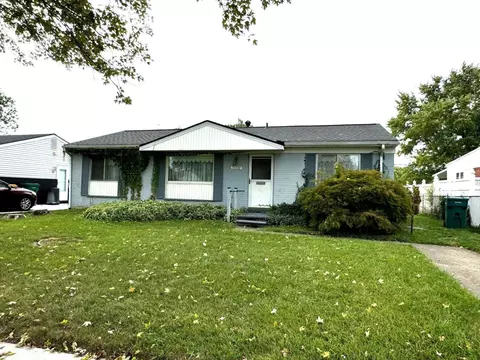 34729 Michelle Dr, Romulus, MI 48174