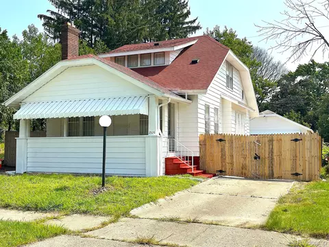 2326 Bassett, Flint, MI 48504