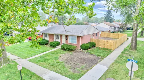 3491 Helen Ave, Lincoln Park, MI 48146