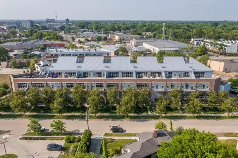 333 E Parent Ave #24, Royal Oak, MI 48067