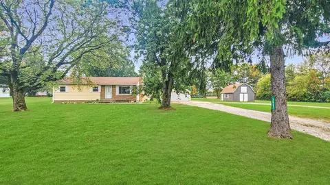 7027 Randee St, Flushing, MI 48433