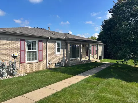 11452 Birch Crt Ct, Washington, MI 48094