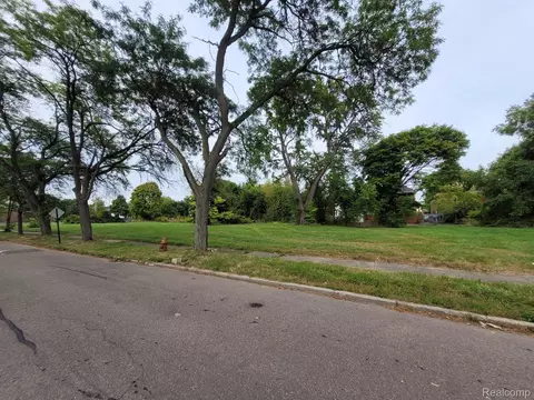 3280 Canton St, Detroit, MI 48207