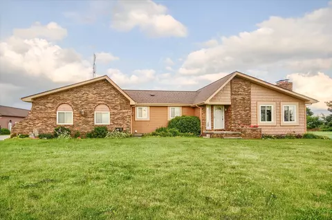 7611 Maple Valley Rd, Maple Valley, MI 48416