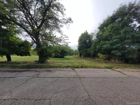 6935 E Congress St, Detroit, MI 48207
