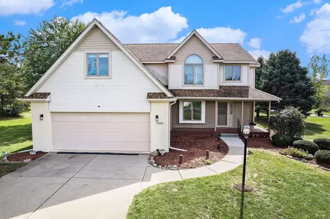 2382 Flagstone Dr, Flint, MI 48433