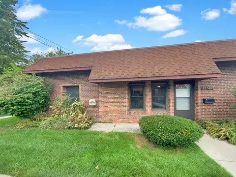 22749 Garfield St, Saint Clair Shores, MI 48082