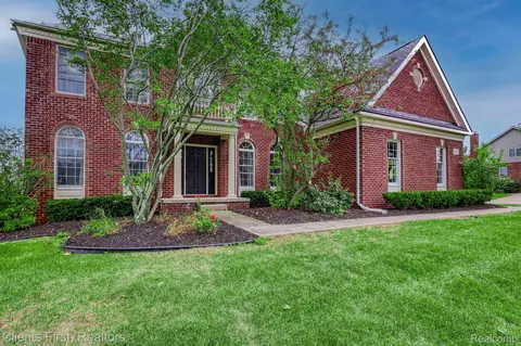 24458 Terra Del Mar Dr, Novi, MI 48374