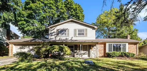 5552 Tadworth Plc Pl, West Bloomfield, MI 48322