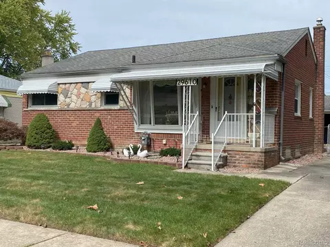 29610 Westfield St, Livonia, MI 48150
