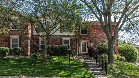 6292 Pepper Hill St, West Bloomfield, MI 48322