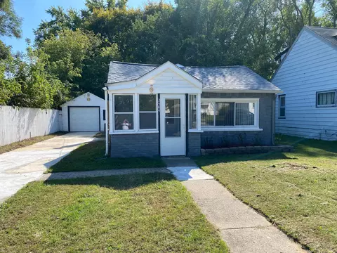 2484 Waltz Ave, Warren, MI 48091
