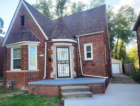18295 Prairie St, Detroit, MI 48221