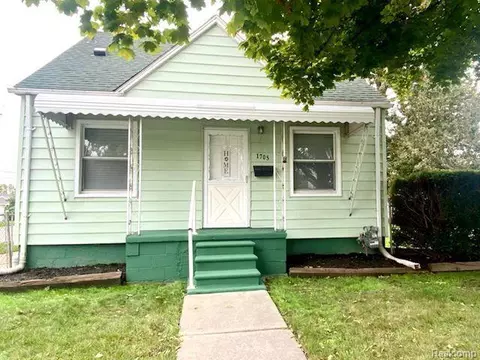 1705 London Ave, Lincoln Park, MI 48146