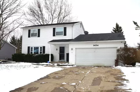 1454 Morninglow Dr, Grand Blanc, MI 48439