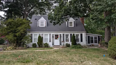 31478 Rosslyn Ave, Garden City, MI 48135