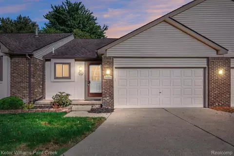 20456 Brandonwood Dr, Clinton Township, MI 48038