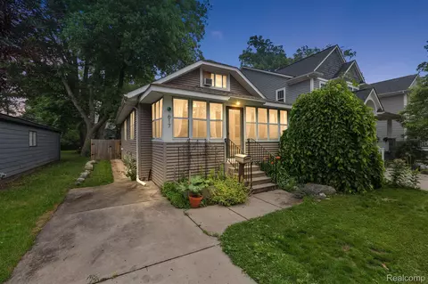 617 Baldwin Ave, Royal Oak, MI 48067