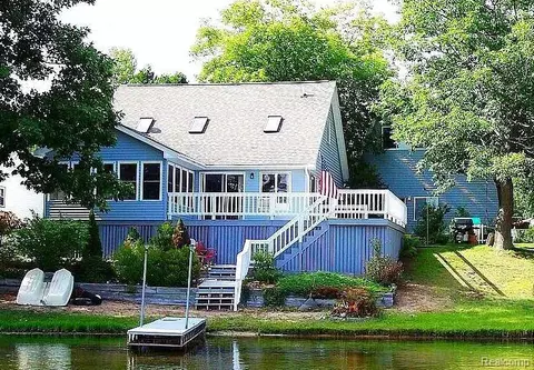 2300 Michigan Ave, Mills, MI 48756