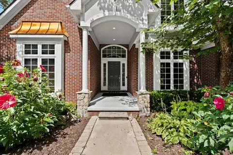 6174 Nottingham, Hamburg, MI 48116