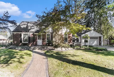 16070 Southampton St, Livonia, MI 48154