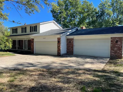 1247 Lasalle, Burton, MI 48509