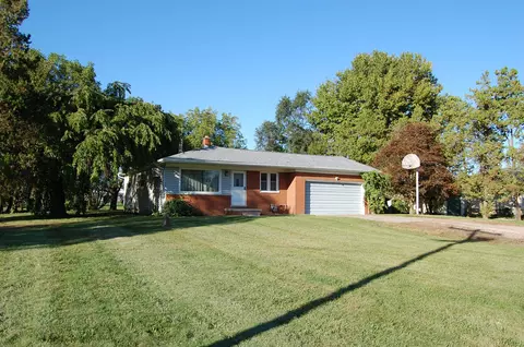 1944 W Newburg Rd, Ash, MI 48117