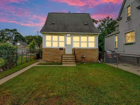 1041 Lewerenz St, Detroit, MI 48209